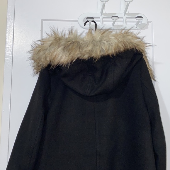 Zara black short coat with detachable fur on hoodie - Picture 5 of 5